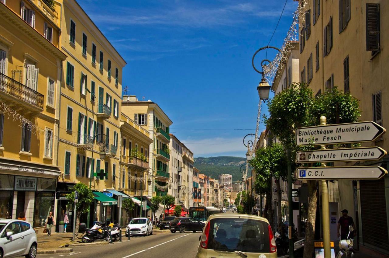 F3 - Standing Centre Ville Calme Et Climatise Аяччо Экстерьер фото